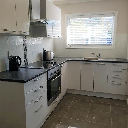 Rose Apartments Unit 1 Central Rotorua-Accommodation&Spa Buitenkant foto