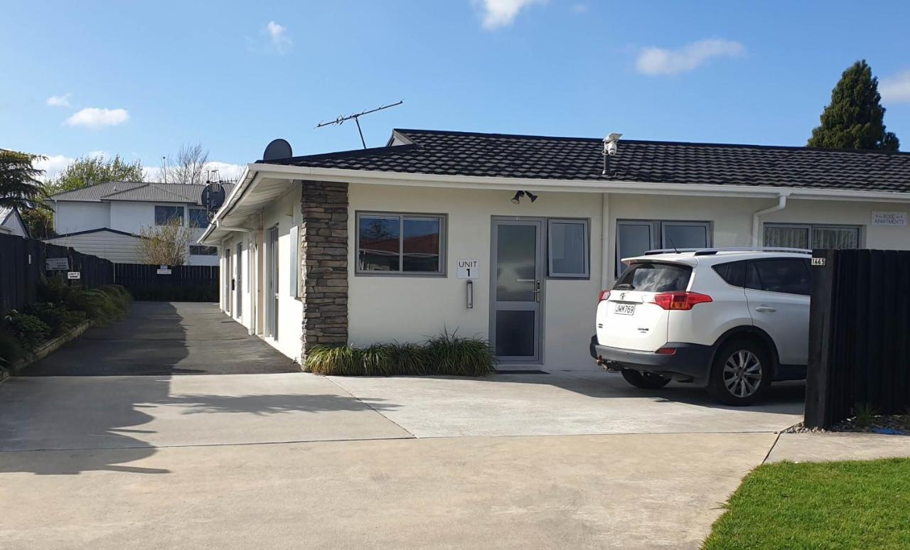 Rose Apartments Unit 1 Central Rotorua-Accommodation&Spa Buitenkant foto